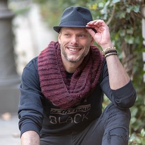 Meet your Posher, Bobby